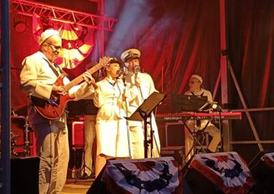 spectacle-de-Madeeson-Co-Pontivy2-400x284